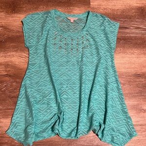 Laura Ashley Petite Large summer swing top.